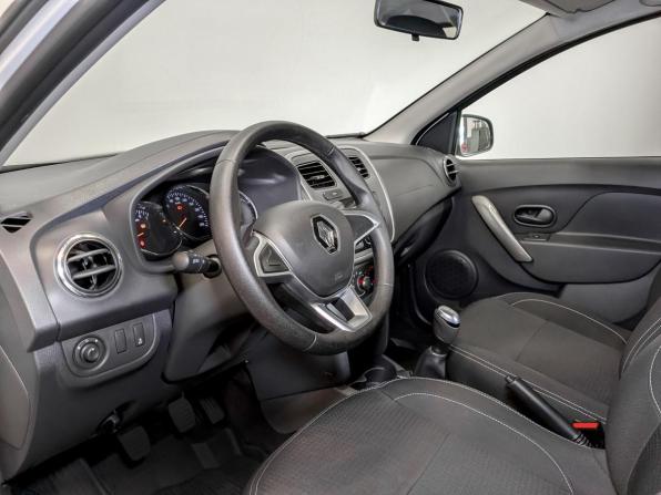 Renault Logan II Рестайлинг с пробегом 2022 года, цена 1 175 000 рублей, 59666 км, седан, Автокод Объявления