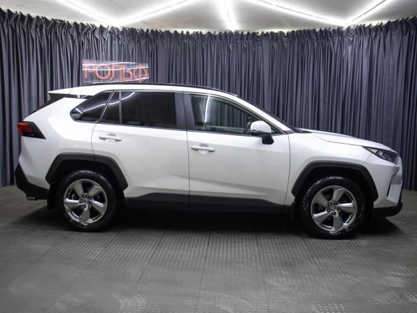 Toyota RAV4 V (XA50) с пробегом 2020 года, цена 2 798 000 рублей, 139758 км, внедорожник, Автокод Объявления