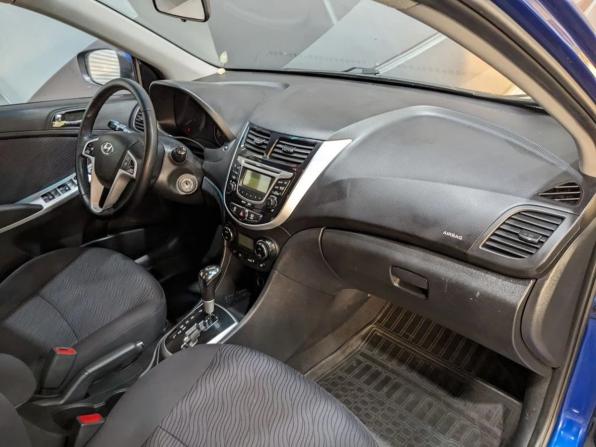 Hyundai Solaris I с пробегом 2012 года, цена 695 000 рублей, 197000 км, седан, Автокод Объявления