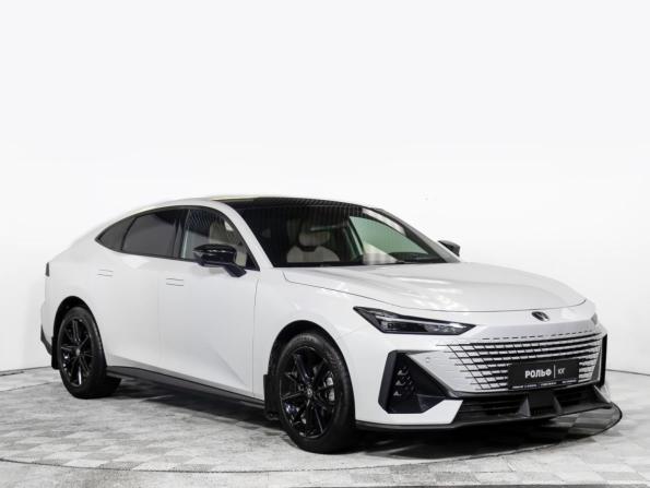 Changan UNI-V I с пробегом 2022 года, цена 2 128 000 рублей, 33231 км, лифтбек, Автокод Объявления