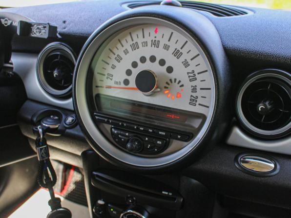 Mini Hatch II (R56) Рестайлинг с пробегом 2012 года, цена 1 039 000 рублей, 129397 км, хэтчбек, Автокод Объявления