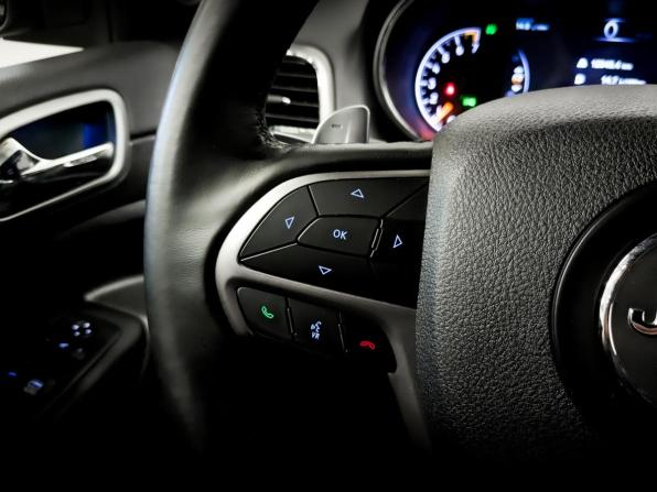Jeep Grand Cherokee IV (WK2) Рестайлинг с пробегом 2018 года, цена 2 940 000 рублей, 141694 км, внедорожник, Автокод Объявления