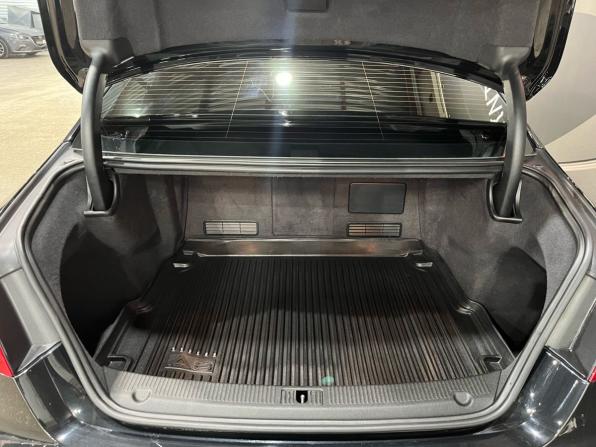 Audi A8 III (D4) с пробегом 2012 года, цена 1 650 000 рублей, 256502 км, седан, Автокод Объявления