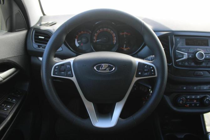Lada (ВАЗ) Vesta I с пробегом 2019 года, цена 825 000 рублей, 82000 км, седан, Автокод Объявления