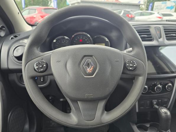 Renault Logan II с пробегом 2016 года, цена 690 000 рублей, 193000 км, седан, Автокод Объявления