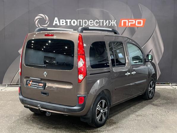 Renault Kangoo II с пробегом 2012 года, цена 895 000 рублей, 98299 км, компактвэн, Автокод Объявления