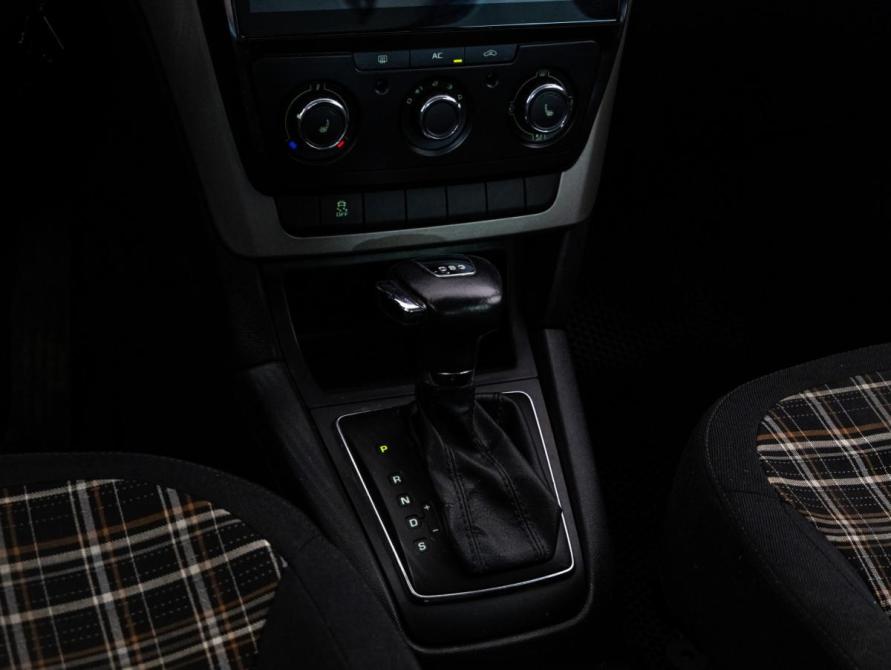 Skoda Yeti I Санкт-Петербург  - изображение 12