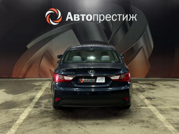 Hyundai Sonata VI (YF) с пробегом 2013 года, цена 930 000 рублей, 217000 км, седан, Автокод Объявления