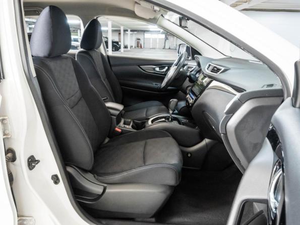 Nissan Qashqai II с пробегом 2016 года, цена 1 599 000 рублей, 40605 км, внедорожник, Автокод Объявления