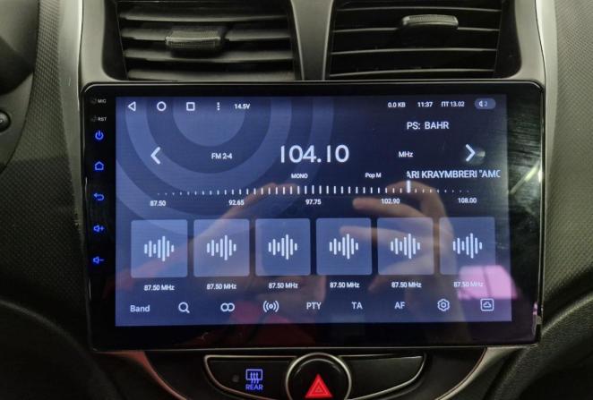 Hyundai Solaris I с пробегом 2013 года, цена 630 000 рублей, 209014 км, седан, Автокод Объявления
