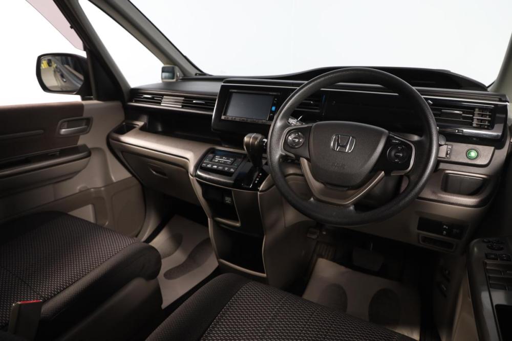 Honda Stepwgn V Новосибирск  - изображение 10