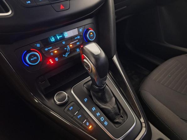 Ford Focus III Рестайлинг с пробегом 2017 года, цена 985 000 рублей, 166442 км, хэтчбек, Автокод Объявления
