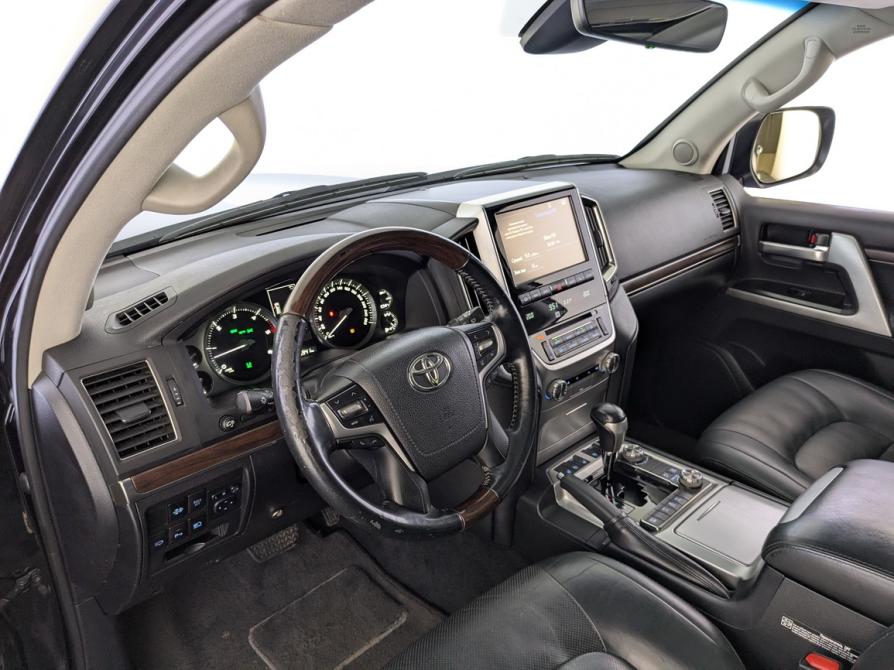 Toyota Land Cruiser 200 Series Рестайлинг 2 Москва  - изображение 16
