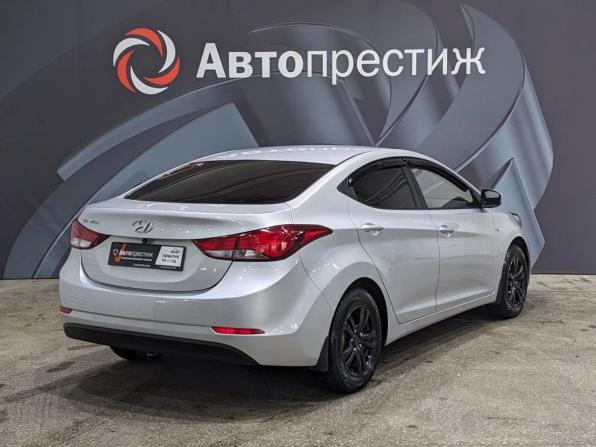 Hyundai Elantra V (MD) Рестайлинг с пробегом 2015 года, цена 1 045 000 рублей, 174315 км, седан, Автокод Объявления