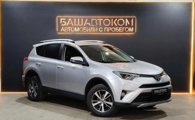 Toyota RAV4 IV (XA40) Рестайлинг с пробегом 2017 года, цена 2 295 000 рублей, 109545 км, внедорожник, Автокод Объявления