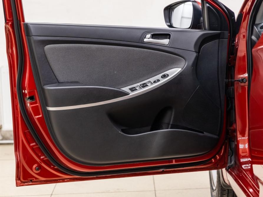 Hyundai Solaris I Волгоград  - изображение 26