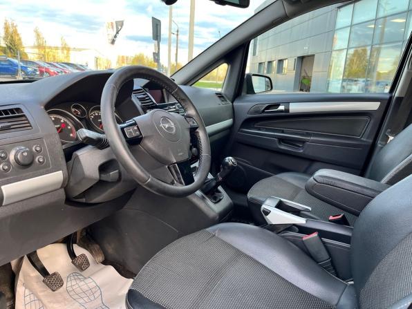 Opel Zafira B Рестайлинг с пробегом 2009 года, цена 400 000 рублей, 446982 км, компактвэн, Автокод Объявления