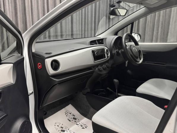Toyota Vitz III (XP130) с пробегом 2013 года, цена 680 000 рублей, 172000 км, хэтчбек, Автокод Объявления