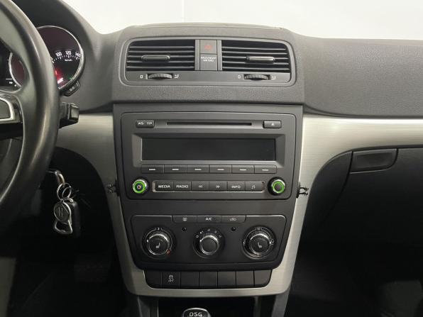 Skoda Yeti I Рестайлинг с пробегом 2014 года, цена 990 000 рублей, 163109 км, внедорожник, Автокод Объявления