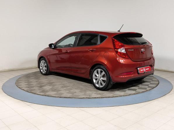 Hyundai Solaris I Рестайлинг с пробегом 2015 года, цена 989 000 рублей, 119000 км, хэтчбек, Автокод Объявления