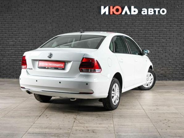 Volkswagen Polo V Рестайлинг с пробегом 2019 года, цена 1 055 000 рублей, 36366 км, седан, Автокод Объявления