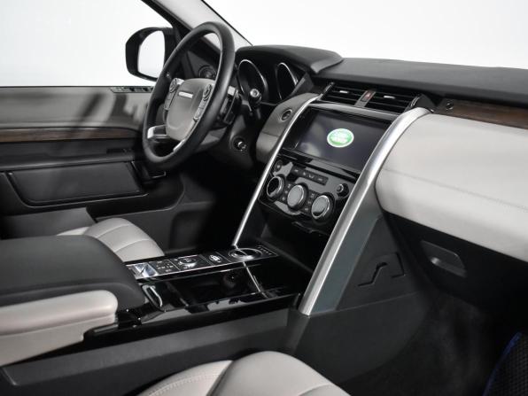 Land Rover Discovery V с пробегом 2017 года, цена 2 499 000 рублей, 177538 км, внедорожник, Автокод Объявления