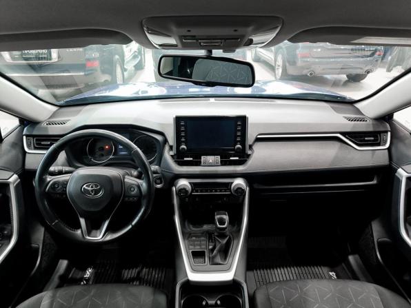 Toyota RAV4 V (XA50) с пробегом 2021 года, цена 3 180 000 рублей, 102317 км, внедорожник, Автокод Объявления