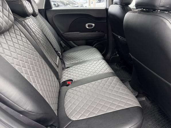 Kia Soul II Рестайлинг с пробегом 2018 года, цена 1 300 000 рублей, 204227 км, хэтчбек, Автокод Объявления