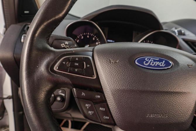 Ford Kuga II Рестайлинг с пробегом 2017 года, цена 1 999 000 рублей, 64500 км, внедорожник, Автокод Объявления
