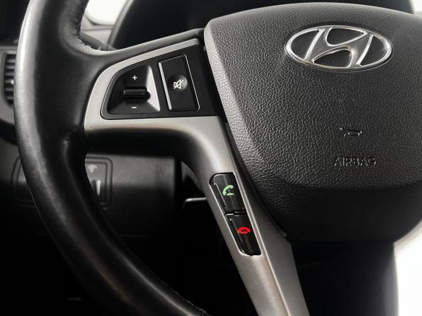 Hyundai Solaris I Рестайлинг с пробегом 2014 года, цена 1 035 200 рублей, 69433 км, седан, Автокод Объявления
