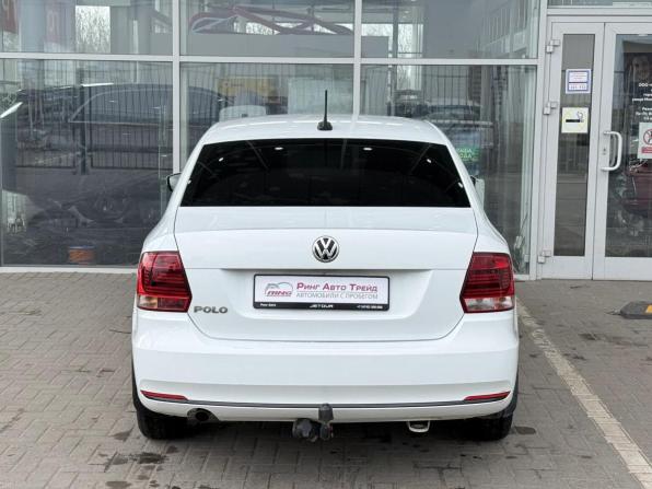 Volkswagen Polo V Рестайлинг с пробегом 2017 года, цена 1 069 000 рублей, 180196 км, седан, Автокод Объявления