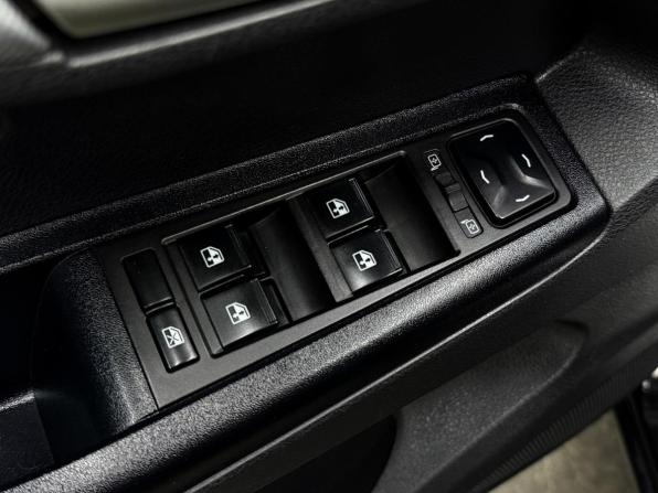 Lada (ВАЗ) Vesta I с пробегом 2021 года, цена 950 000 рублей, 104713 км, седан, Автокод Объявления