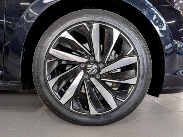 Volkswagen Passat B8 Рестайлинг с пробегом 2023 года, цена 3 450 000 рублей, 27903 км, седан, Автокод Объявления