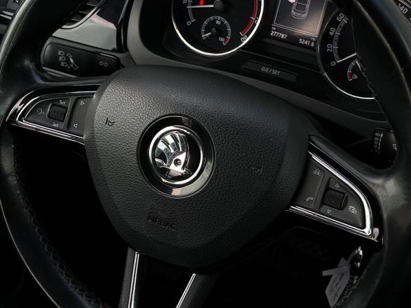 Skoda Rapid I Рестайлинг с пробегом 2017 года, цена 735 300 рублей, 277787 км, лифтбек, Автокод Объявления