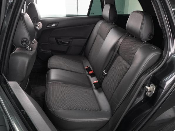 Opel Astra H Рестайлинг с пробегом 2011 года, цена 699 000 рублей, 255220 км, универсал, Автокод Объявления