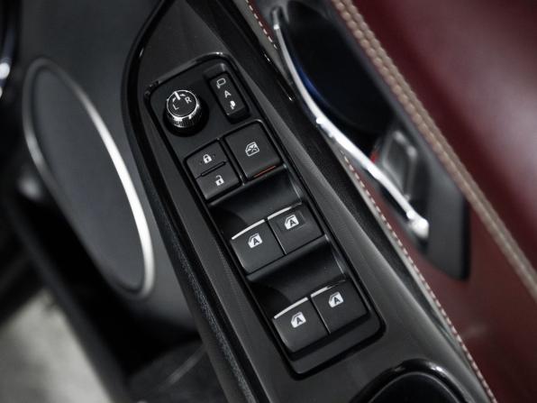 Toyota Harrier III (XU60) Рестайлинг с пробегом 2017 года, цена 3 275 000 рублей, 91808 км, внедорожник, Автокод Объявления