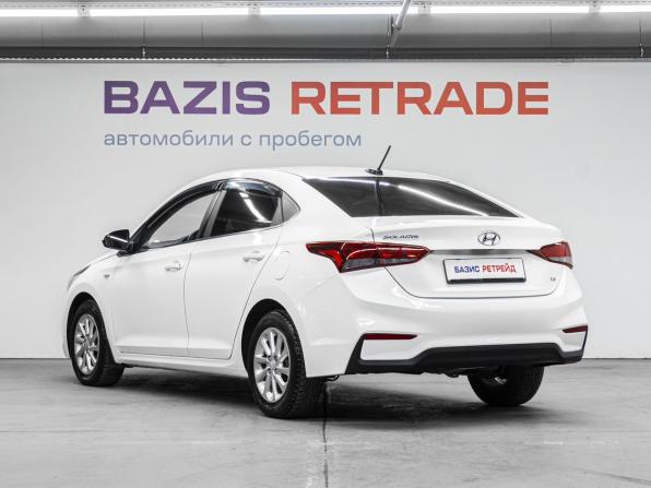 Hyundai Solaris II с пробегом 2018 года, цена 1 220 000 рублей, 195234 км, седан, Автокод Объявления