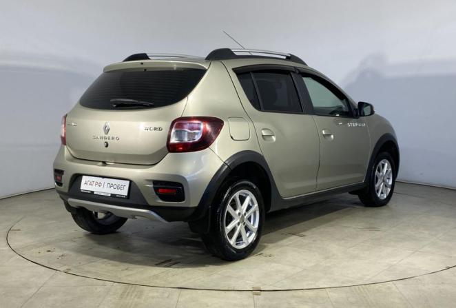 Renault Sandero II с пробегом 2016 года, цена 730 000 рублей, 235387 км, хэтчбек, Автокод Объявления