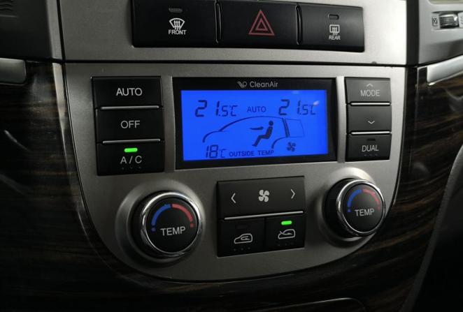 Hyundai Santa Fe II Рестайлинг с пробегом 2011 года, цена 1 380 000 рублей, 176021 км, внедорожник, Автокод Объявления