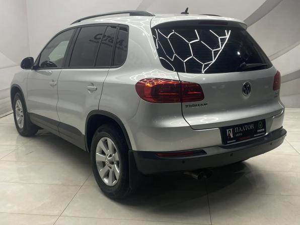 Volkswagen Tiguan I Рестайлинг с пробегом 2012 года, цена 1 029 000 рублей, 255000 км, внедорожник, Автокод Объявления