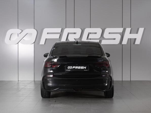 Chevrolet Monza II Рестайлинг с пробегом 2023 года, цена 1 689 000 рублей, 31811 км, седан, Автокод Объявления