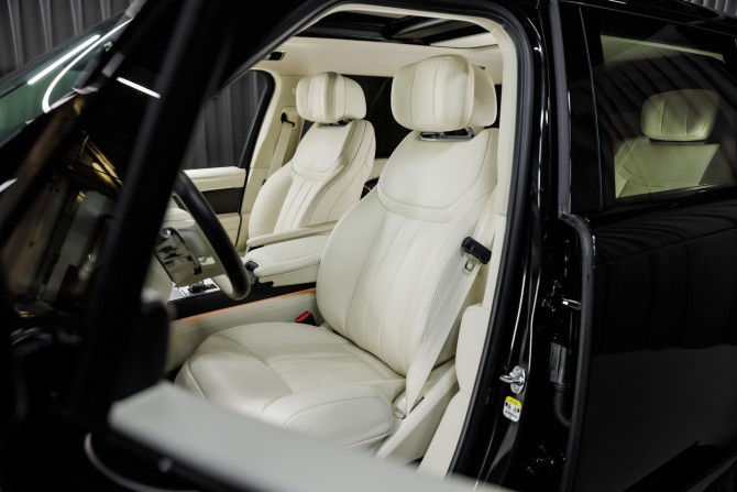 Новый Land Rover Range Rover V 2024 года, цена 31 500 000 рублей, внедорожник, Автокод Объявления
