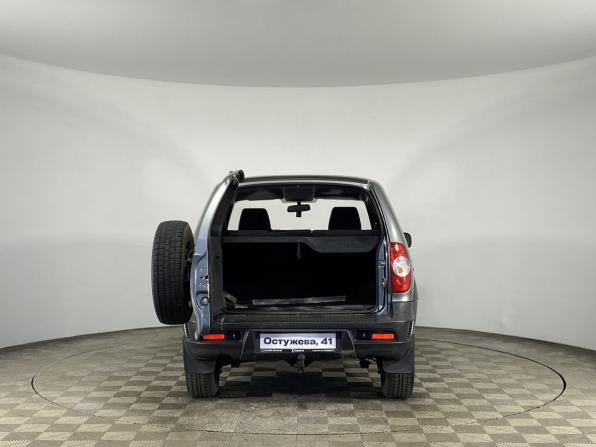 Chevrolet Niva I Рестайлинг с пробегом 2017 года, цена 750 000 рублей, 90007 км, внедорожник, Автокод Объявления