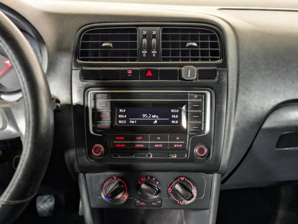 Volkswagen Polo V Рестайлинг с пробегом 2019 года, цена 499 900 рублей, 431000 км, седан, Автокод Объявления