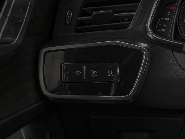 Audi A6 V (C8) с пробегом 2019 года, цена 4 980 000 рублей, 77948 км, седан, Автокод Объявления