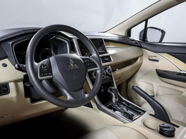 Mitsubishi Xpander I с пробегом 2021 года, цена 2 399 999 рублей, 50390 км, внедорожник, Автокод Объявления