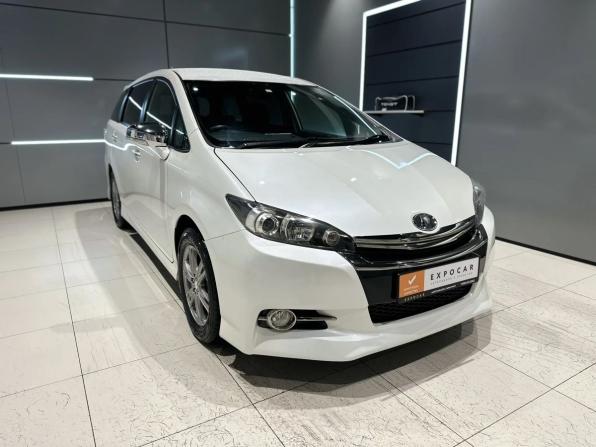 Toyota Wish II Рестайлинг с пробегом 2014 года, цена 1 590 000 рублей, 85000 км, минивэн, Автокод Объявления
