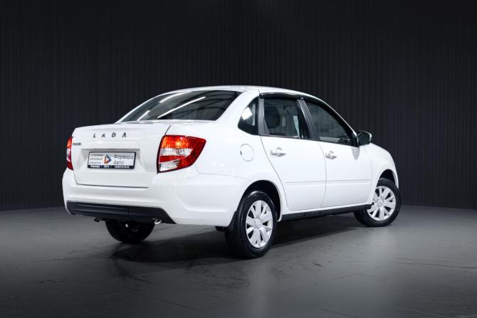 Lada (ВАЗ) Granta I Рестайлинг с пробегом 2023 года, цена 889 000 рублей, 32000 км, седан, Автокод Объявления