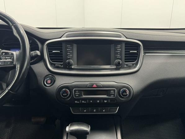 Kia Sorento III Prime Рестайлинг с пробегом 2019 года, цена 2 694 000 рублей, 167781 км, внедорожник, Автокод Объявления