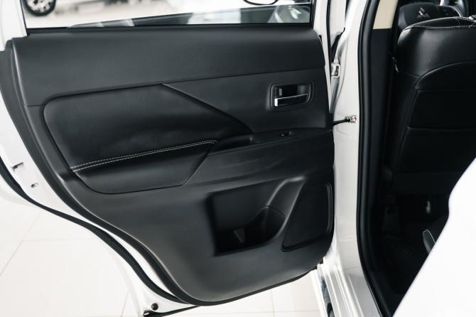 Mitsubishi Outlander III Рестайлинг 3 с пробегом 2022 года, цена 2 650 000 рублей, 19400 км, внедорожник, Автокод Объявления